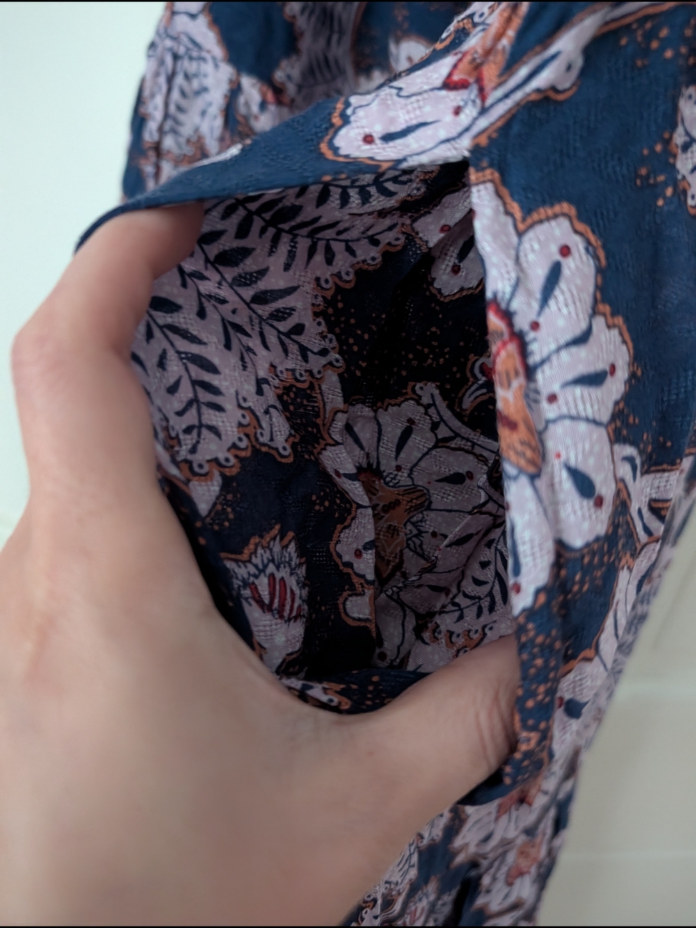 Knox Rose Navy Maxi w Pink Floral Accents NWOT - Picture 3 of 7